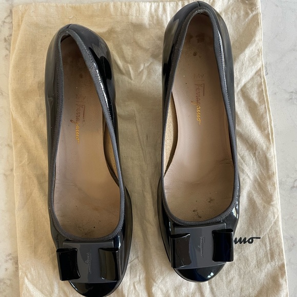 Salvatore Ferragamo Block Heel - Picture 3 of 11